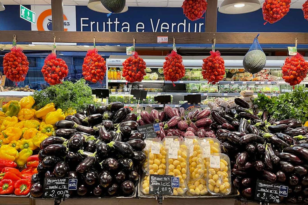 Senza green pass dal 1 febbraio si può fare la spesa nei supermercati