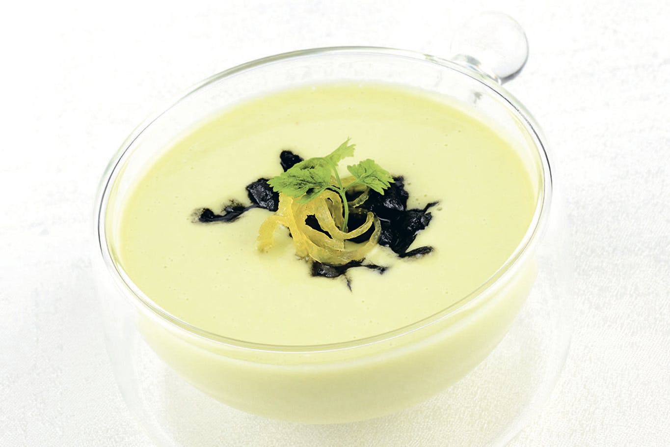 Crema di zucchine trombetta e seppie, ricetta stellata eppure facile