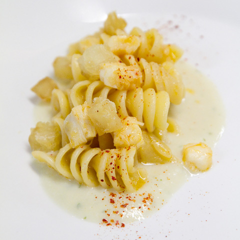 villa-maiella-piatto-fusilli-ai-tre-baccalà