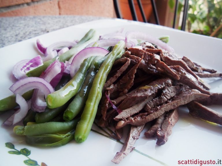 Insalata leggera di cuore di vitellone con fagiolini o patate