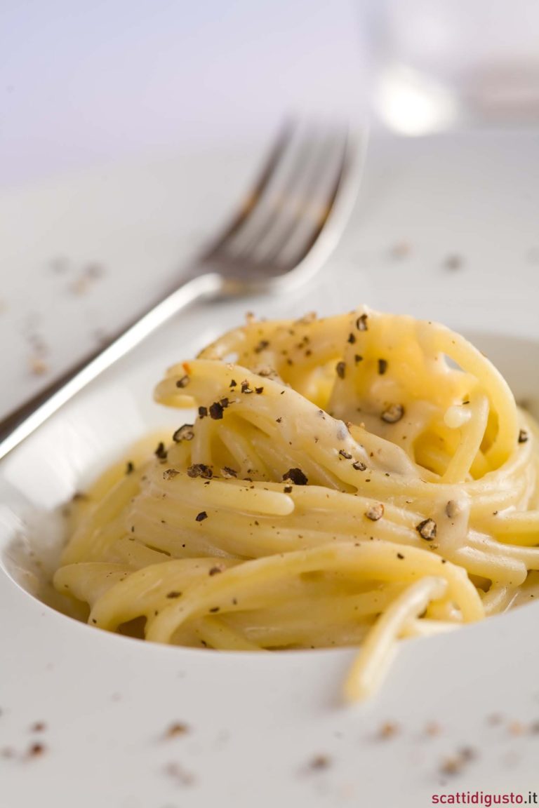 La Ricetta Della Cacio E Pepe Mantecata Alla Perfezione