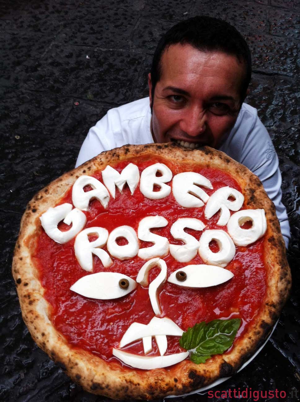 Gino Sorbillo e la pizza Gambero Rosso. Sarà Tre Spicchi 2014?