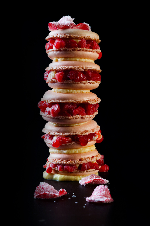 Ricette. Festeggia Ladurée a Roma con i macaron e la rosa di cake design