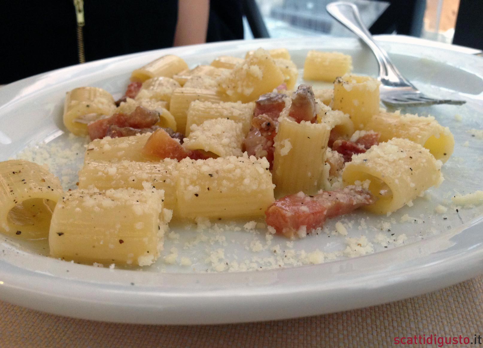 la pasta corta con la gricia