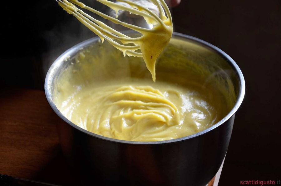 Crema pasticcera. Guida alla ricetta e all&#8217;utilizzo degli ingredienti