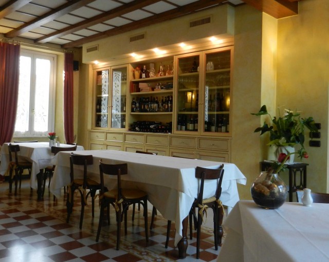 sala-trattoria-visconti-ambivere-bergamo