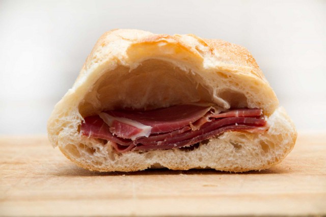 rosetta-prosciutto-Compagnia-del-Pane-Roma-2