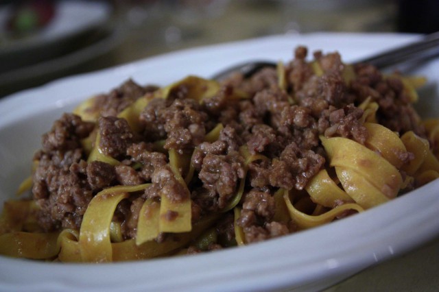 fettuccine-ragù-Osteria-Bottega-Bologna