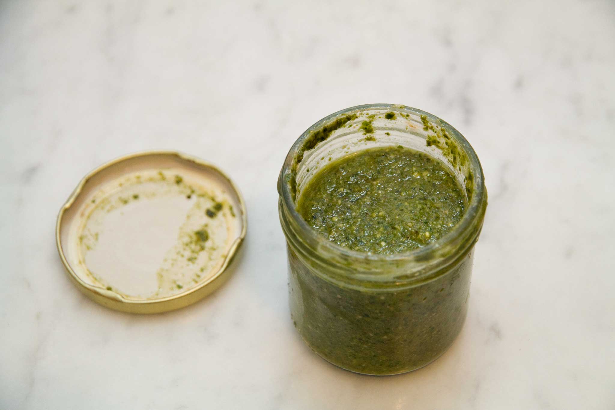 Botulino e pesto. Marchi da evitare e regole per le conserve fatte in casa