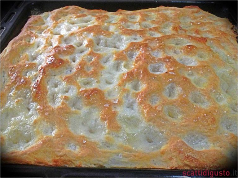 Fugassa, l&#8217;altro modo di dire faccio la focaccia alla genovese