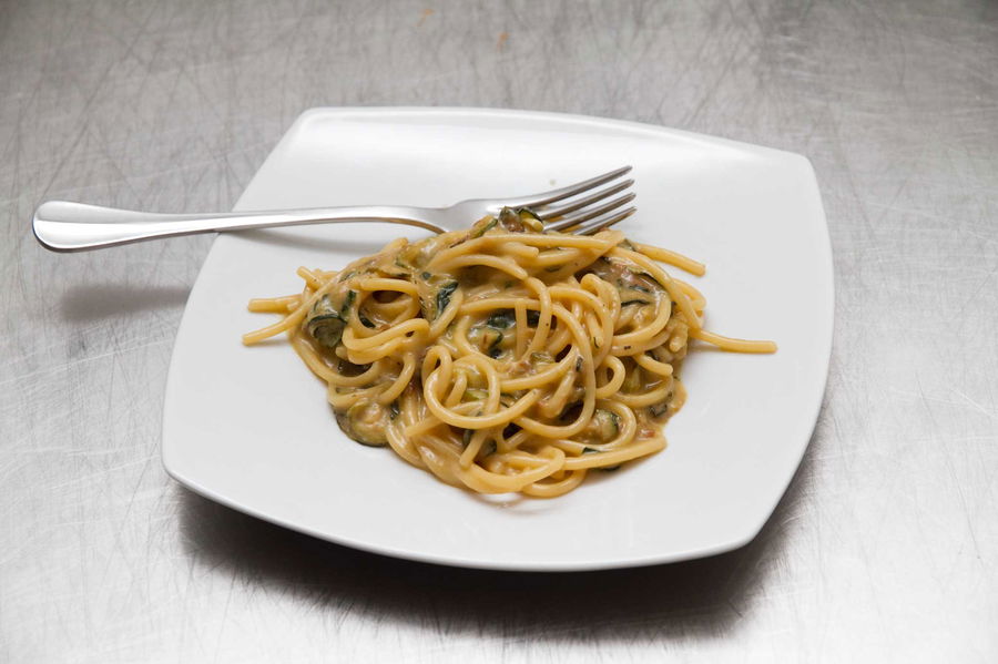 Pasta alle zucchine e pastiera: anticipi di Pasqua alla Taverna del Capitano