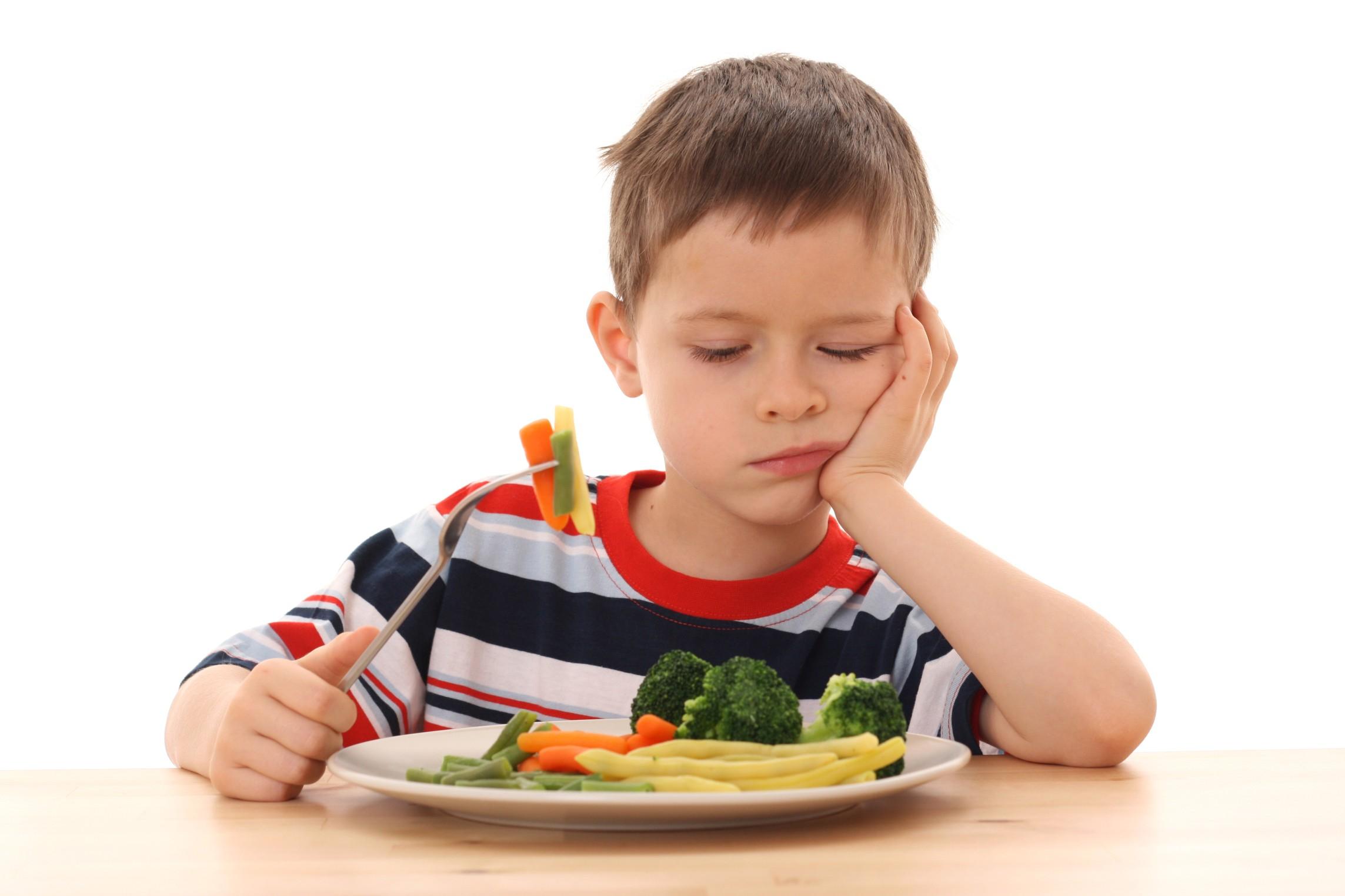 Milano. Bambini vegetariani a tutti i costi a scuola, ma con i lombrichi nel tofu