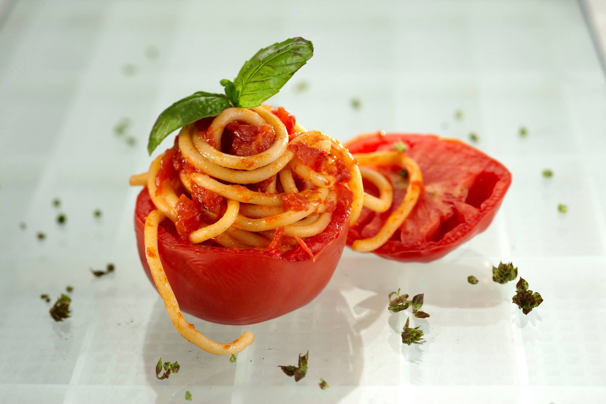 La ricetta perfetta dello chef: spaghetti al pomodoro di Alfonso Caputo