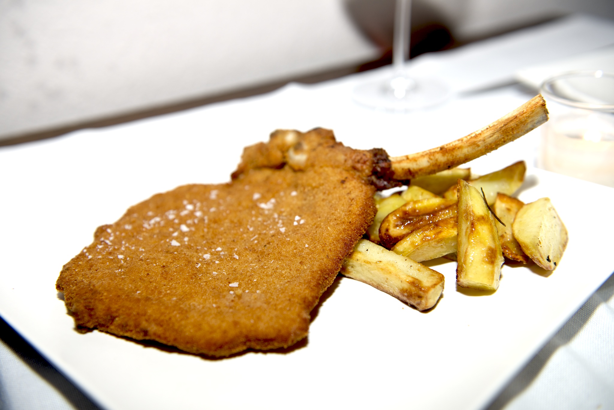 L&#8217;Osteria Brunello va forte con la cotoletta milanese