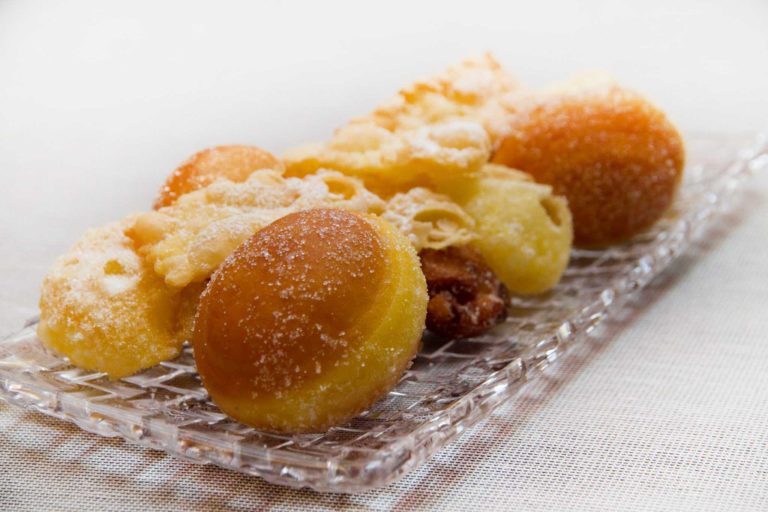 Dolci di Carnevale. 50 indirizzi per un martedì grasso inarrivabile