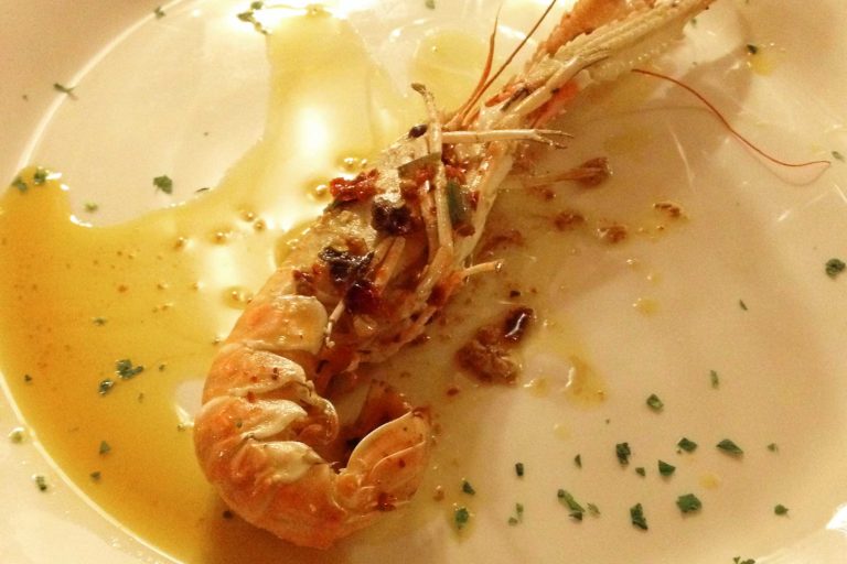 Pescara. Scampi al peperoncino, la ricetta che premia La Barcaccia