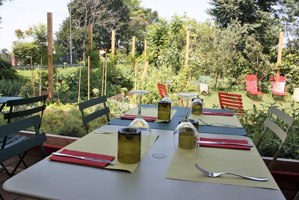 Milano. 10 ristoranti con giardino per mangiare all&#8217;aperto ora che c&#8217;è il sole