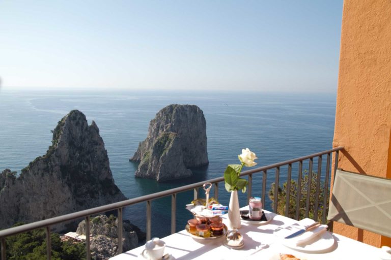 Colazione. Cosa mangiate al risveglio e perché lo fate