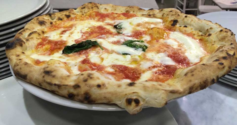 Gino Sorbillo apre pizzeria Lievito Madre Milano