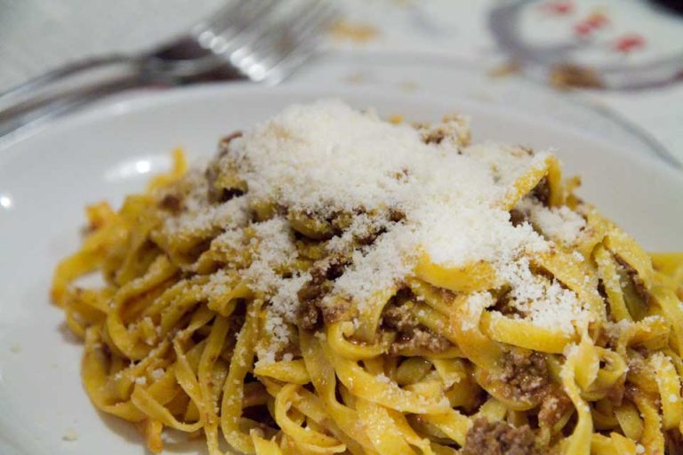 Bologna. In 100 ristoranti mangio bene a menu fisso a 25, 35, 45 euro?