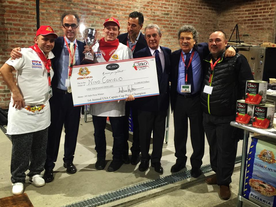 La pizza napoletana vince a New York con Trofeo Caputo e #pizzaunesco