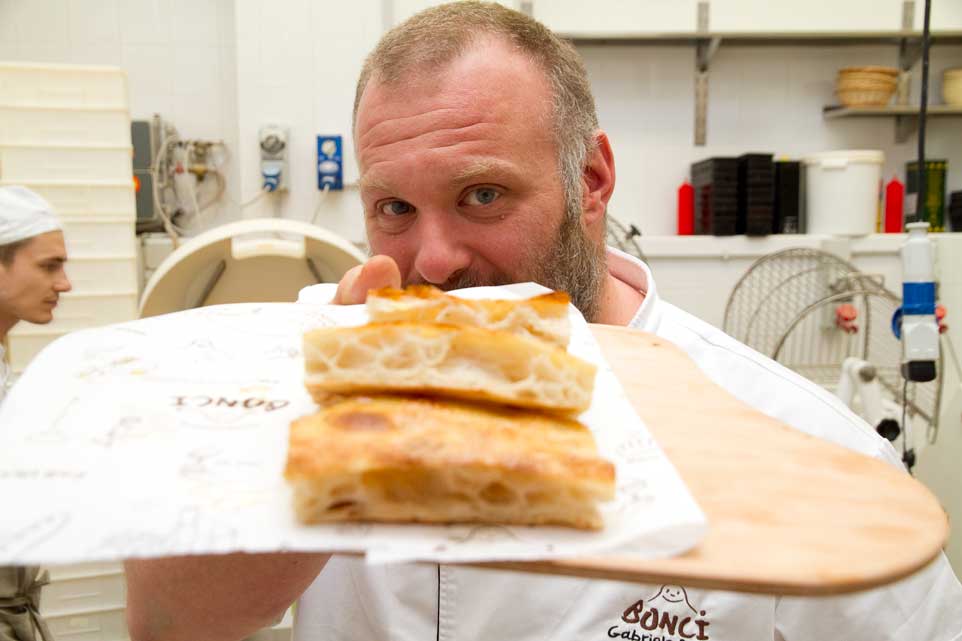 Gabriele Bonci. Guida fotografica alle pizze del Pizzarium che chiude e si trasferisce al Panificio