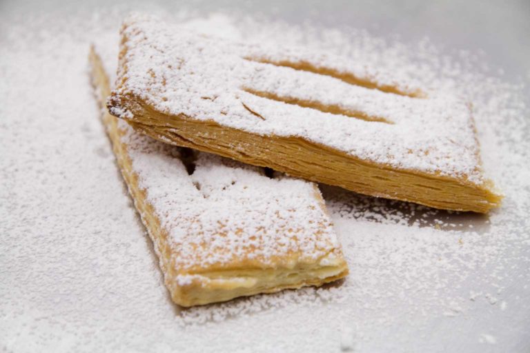 Ricette di Carnevale. Le chiacchiere al forno di Gabriele Bonci