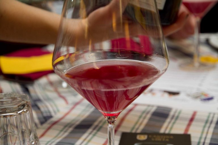 Diversamente pizza. L&#8217;impasto ora si fa con il lambrusco