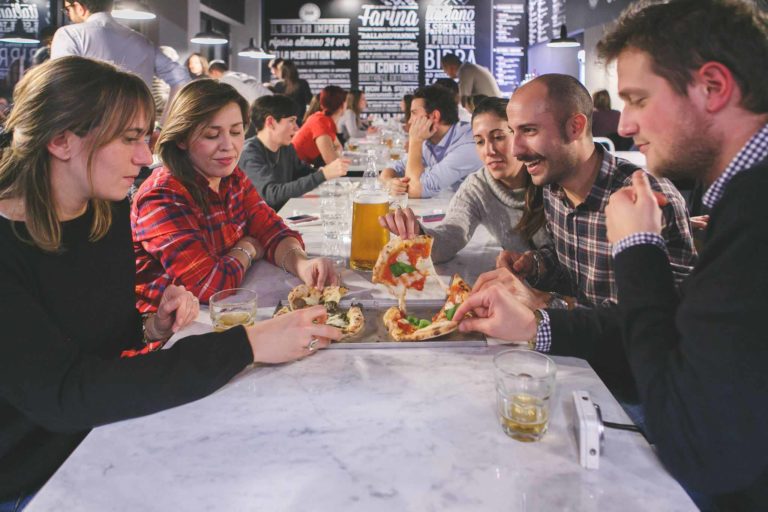 Social Eating. Conviene il pizza sharing di Briscola con 2 pizzine a 12 €?