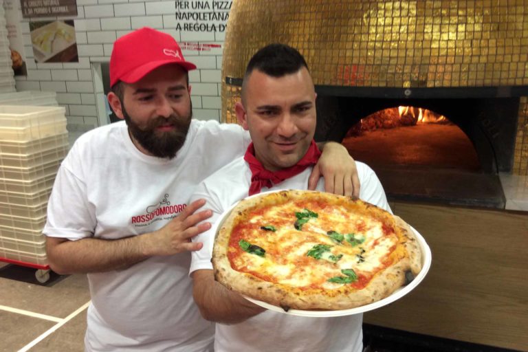 Expo 2015. La prima pizza sfornata è una Margherita: sarà la regina?