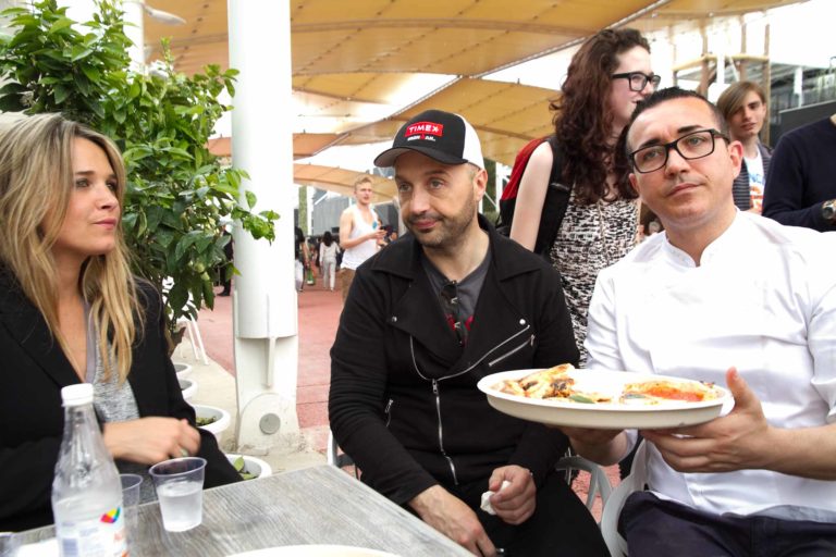 Cosa pensate di Bastianich che prepara la pizza con Sorbillo a Expo?