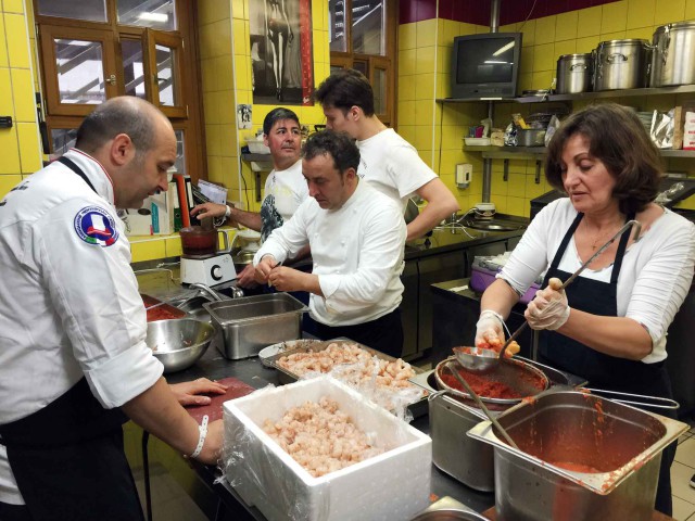 preparazioni in cucina