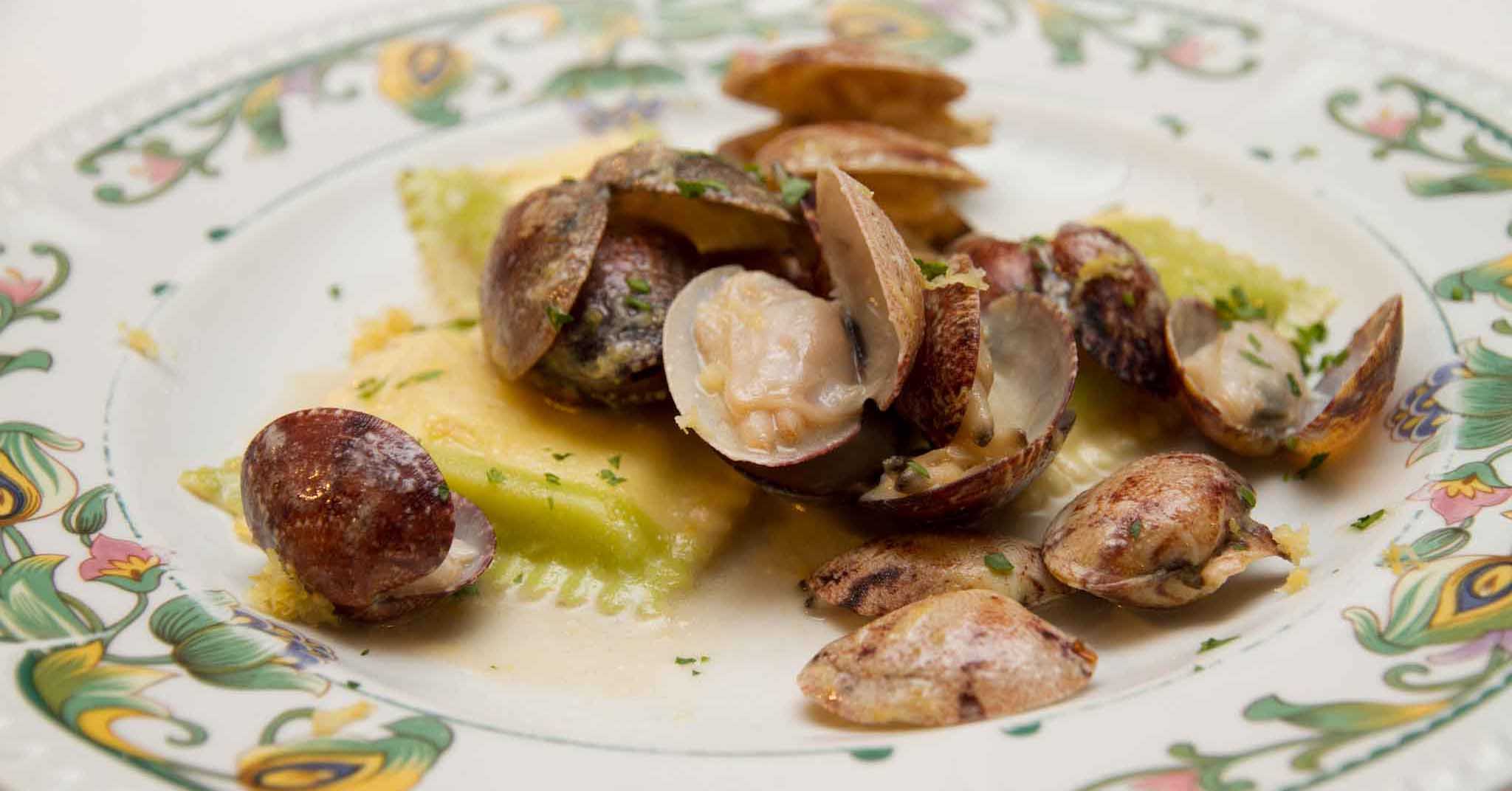 Pasta e vongole. La ricetta con i ravioli per andare oltre gli spaghetti