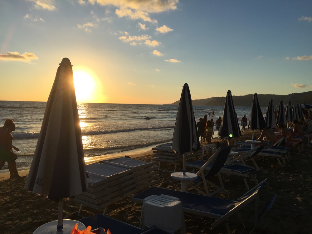 spiaggia e ridntro dalle vacanze