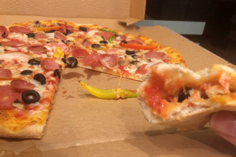 La pizza americana è arrivata a Milano e non so quanti di voi gioiranno