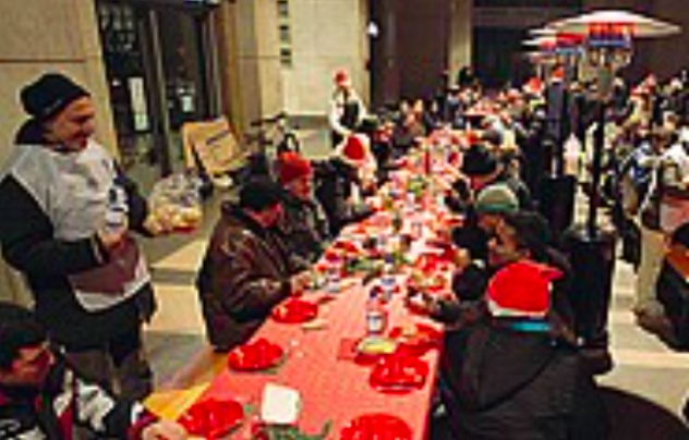 Il cenone di Natale con Sadler, Aimo e Nadia, Tano, Liberty, Alice a Milano