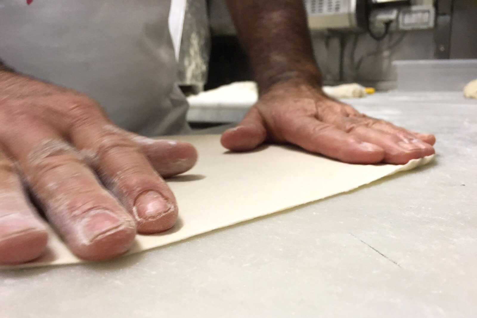 Roma. La vera pizza scrocchiarella alla romana è al Buchetto dal 1929