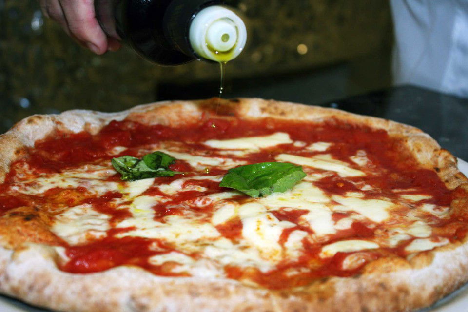 pizza margherita olio