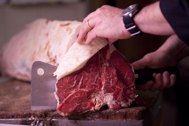 Bistecca: dimmi quale carne usi e ti dirò che ristorante sei