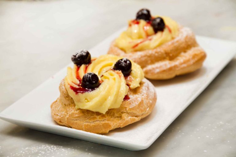 Zeppole di San Giuseppe. Il segreto della fritta perfetta è la doppia frittura