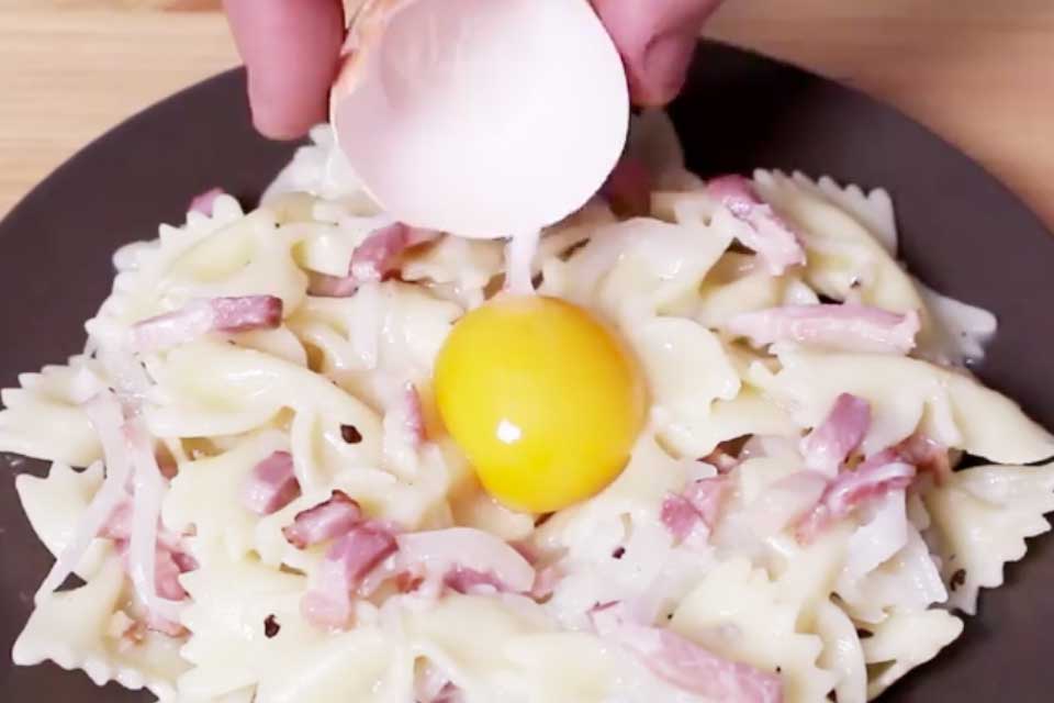 Video. Barilla (non?) sponsorizza una carbonara da voltastomaco