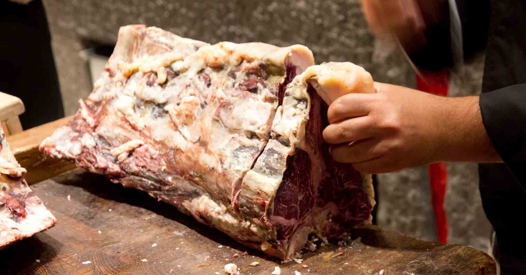 Carne. I 10 tagli migliori per bistecca, brace, hamburger, crudo