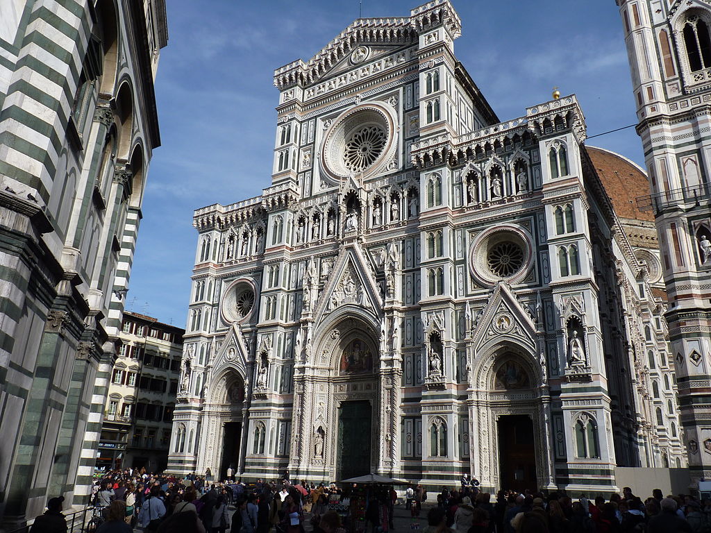 Hamburger. Firenze non vuole McDonald&#8217;s in Piazza del Duomo