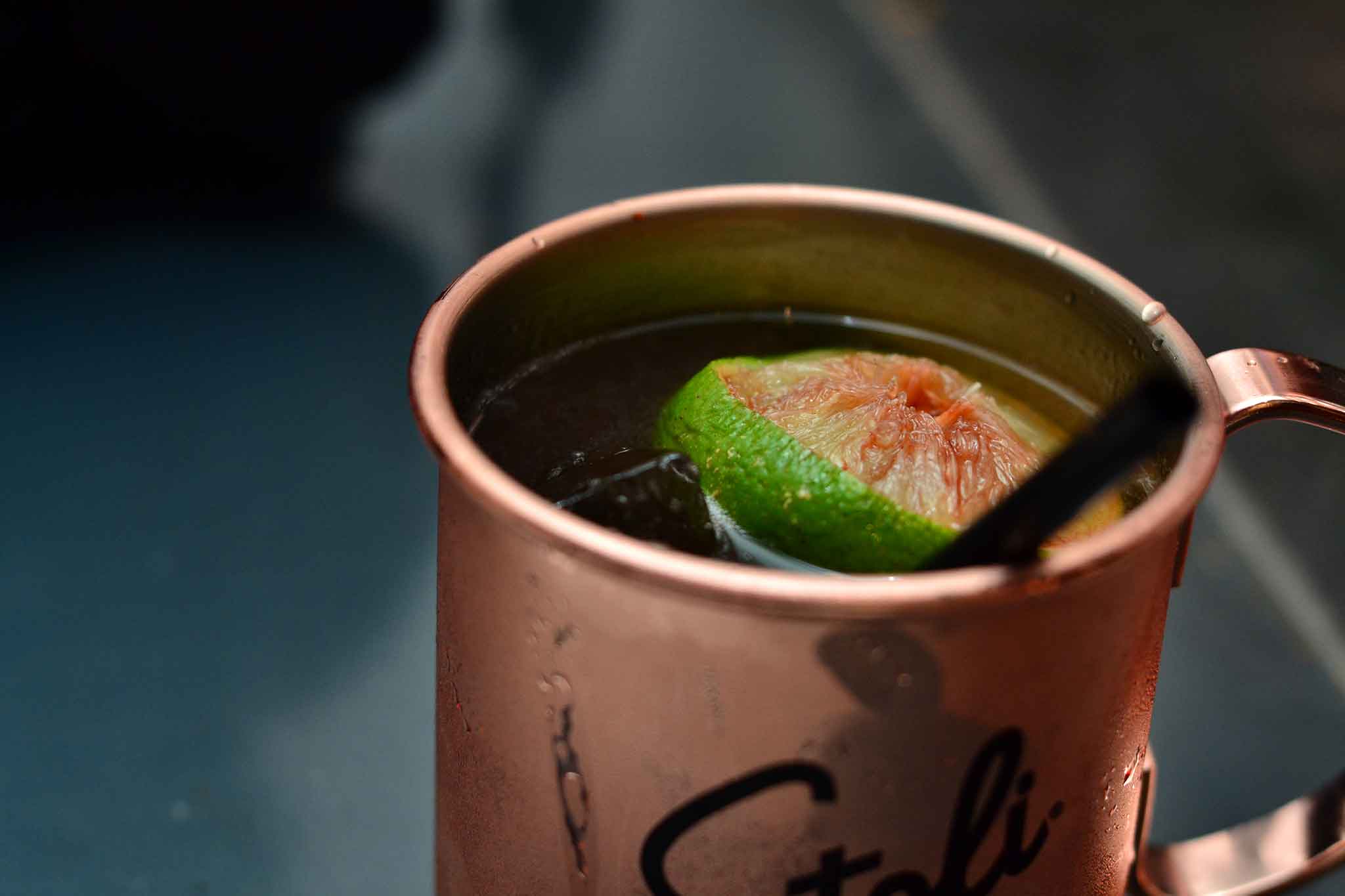 Moscow Mule: ricetta e storia di un cocktail da oggi chiamato Kiev Mule