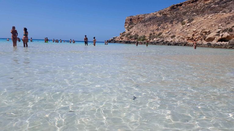 Lampedusa. Guida in 10 punti per godere degli ultimi sprazzi d&#8217;estate