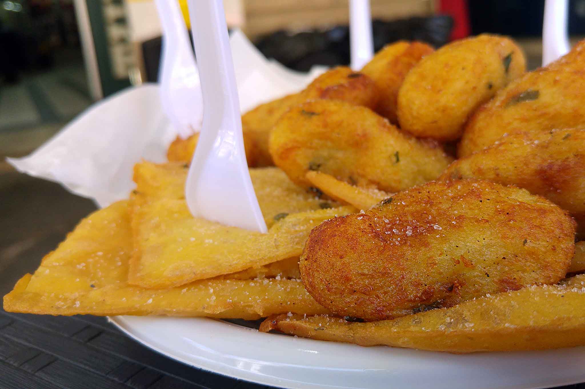 Palermo. Lo street food più sfrontato lo mangi da Nino u&#8217; Ballerino