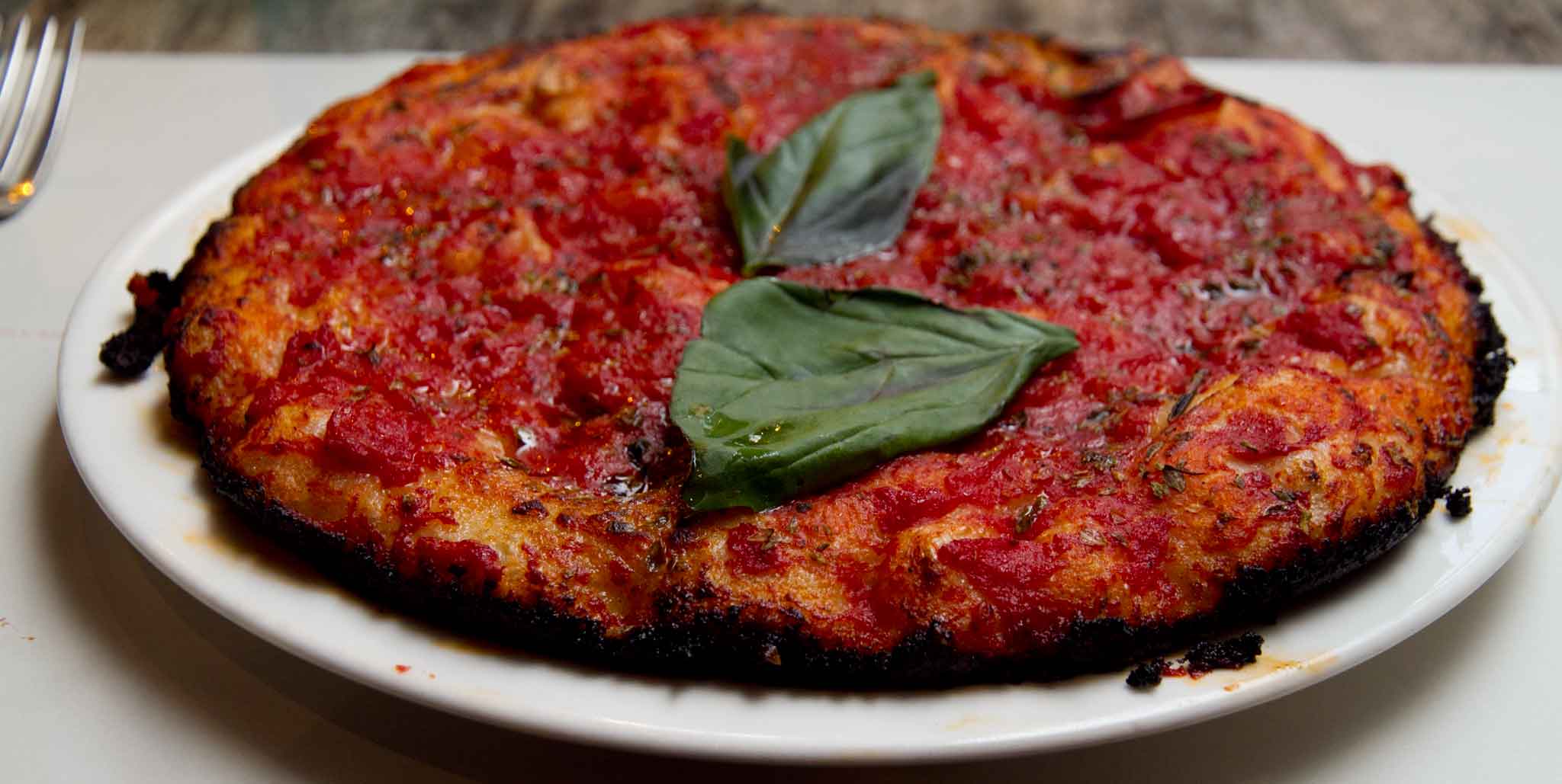 Roma. Pasqualino Rossi fa centro con la pizza fritta e nel ruoto