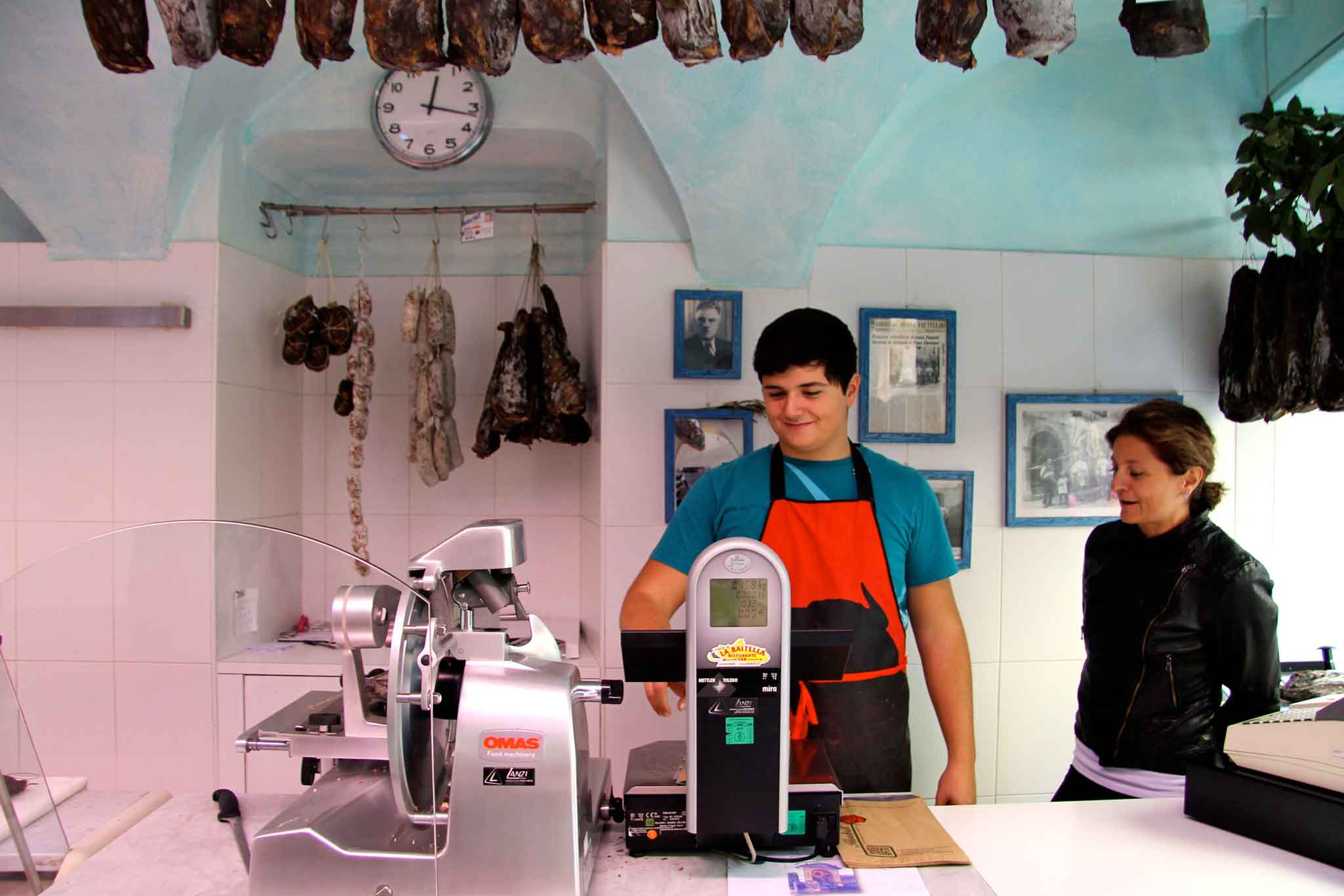 La vera bresaola affumicata la trovate alla macelleria Panatti a Chiavenna