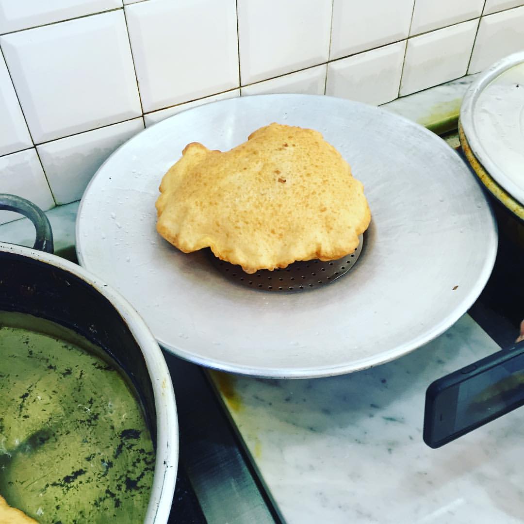 La pizza fritta da stella Michelin è di Lorenzo Cogo e Gino Sorbillo