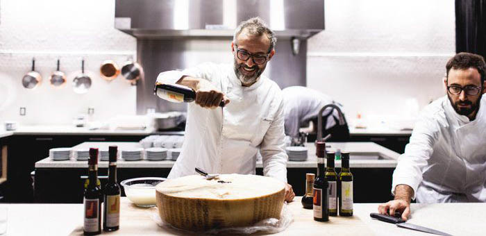 Referendum. Se vince il no Massimo Bottura cucinerà panini al parmigiano per Donald Trump?